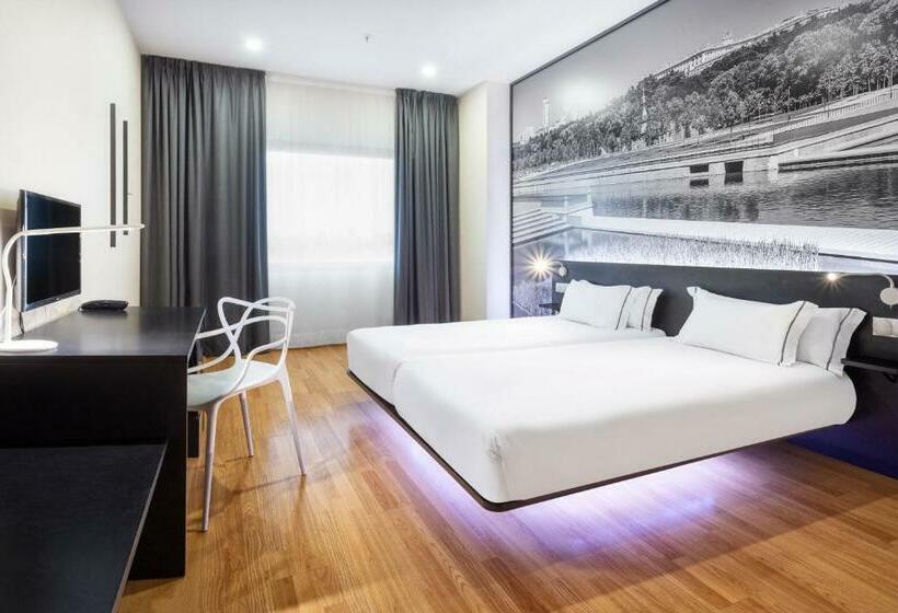 Номер Стандарт, B&b Hotel Madrid Aeropuerto T4