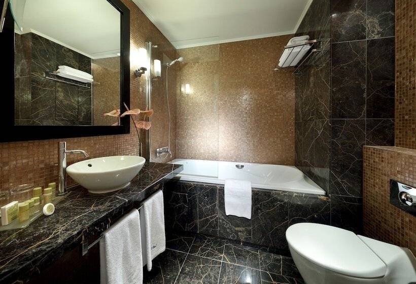 اتاق لوکس, Eurostars Thalia