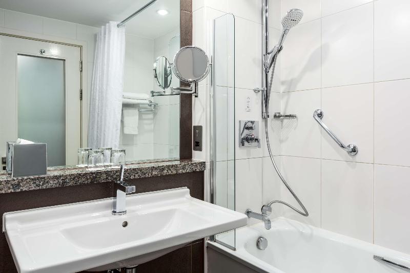 Семейный Номер, Nh London Kensington