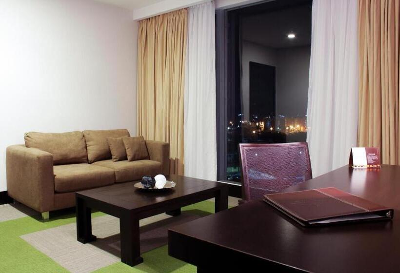 이그제큐티브 스위트, Trinitarias Suites