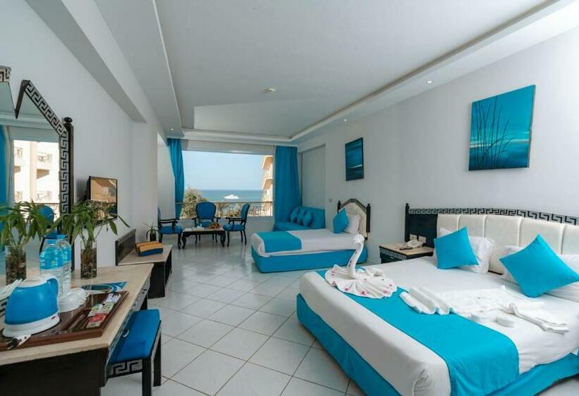 Superior Triple Room, King Tut Aqua Park Beach Resort