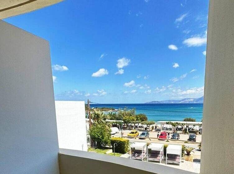 اتاق استاندارد سه نفره, Faedra Beach