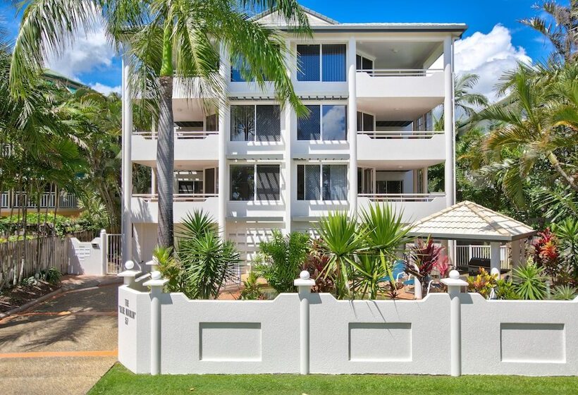 Апартаменты 2 Спальни, On The Beach Apartments