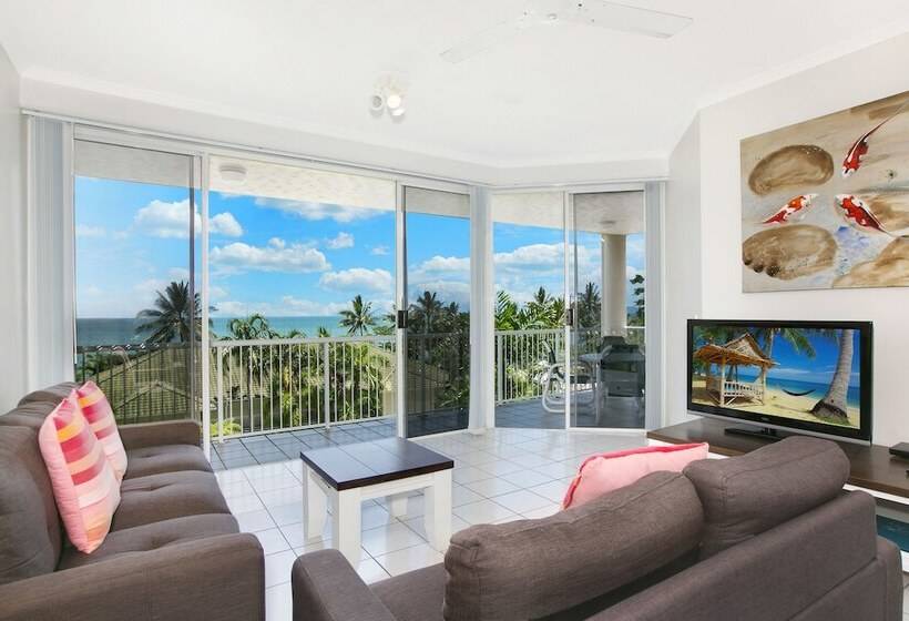 Апартаменты 2 Спальни Вид на Море, On The Beach Apartments