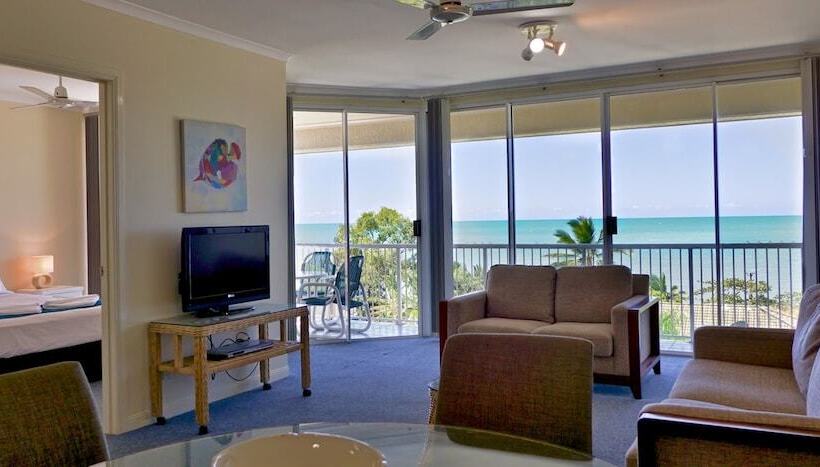 Апартаменты 2 Спальни Вид на Море, On The Beach Apartments