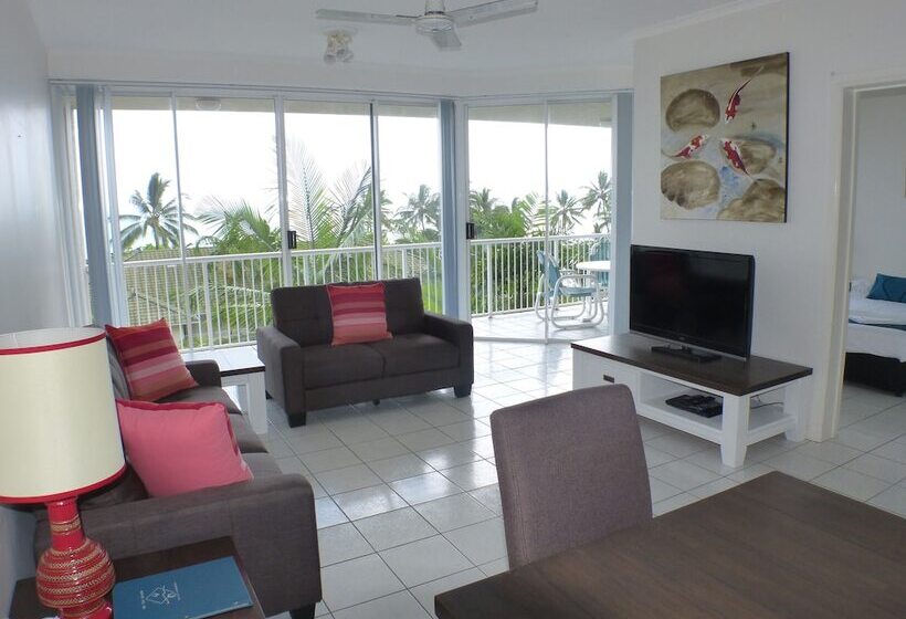 Апартаменты 2 Спальни Вид на Море, On The Beach Apartments