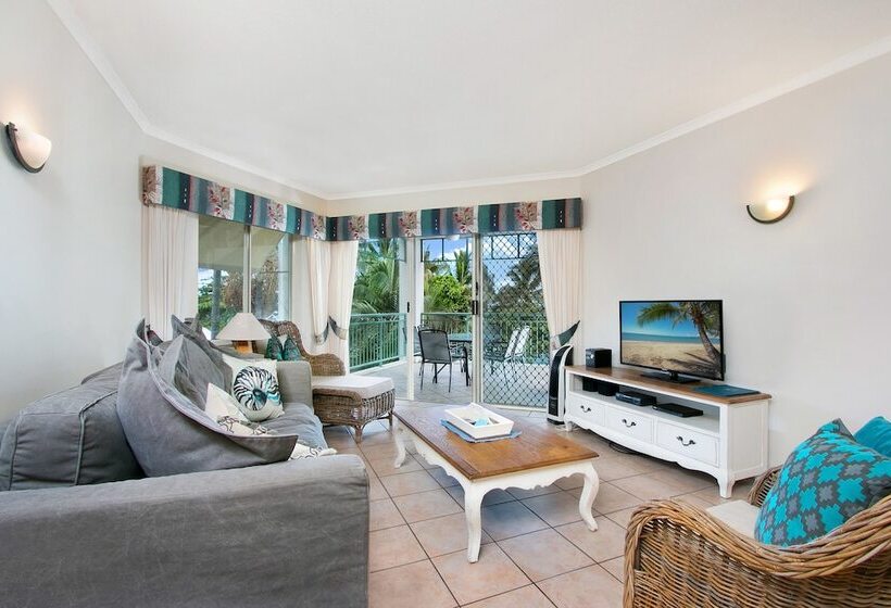 Апартаменты 2 Спальни, On The Beach Apartments