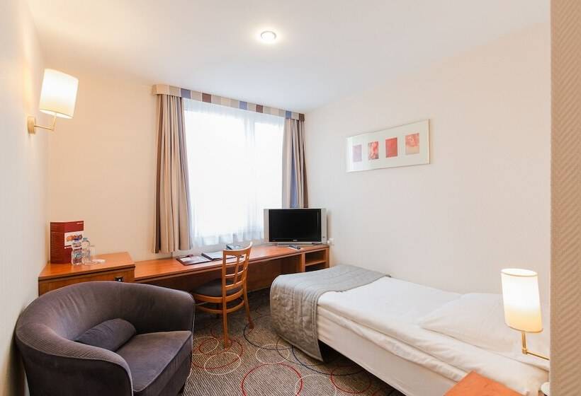 Номер Стандарт Индивидуальный, Qubus Hotel Głogów