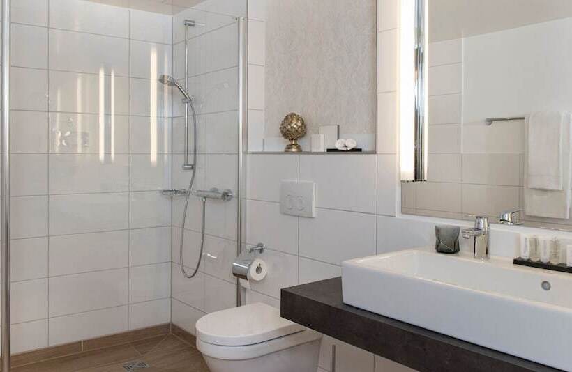 Полулюкс, Victor S Residenz Hotel Teistungenburg