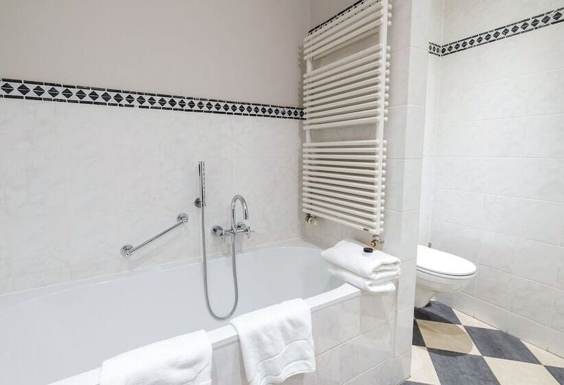 시니어 스위트, Van Der Valk Hotel Kasteel Terworm