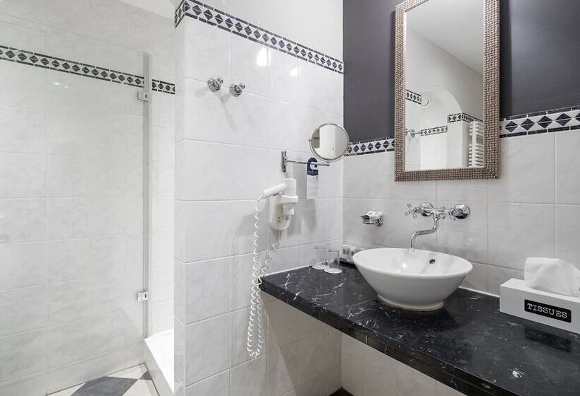 Люкс Сеньор, Van Der Valk Hotel Kasteel Terworm