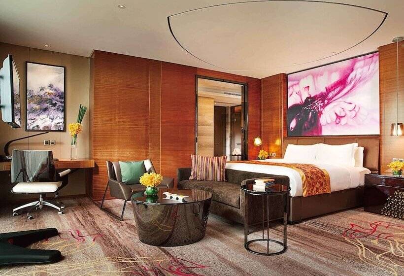 Люкс Клуб, Sofitel Nanjing Galaxy