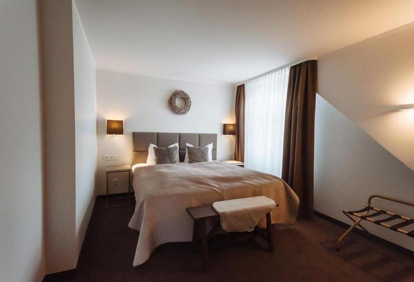 سوییت جونیور, Landhotel Potsdam