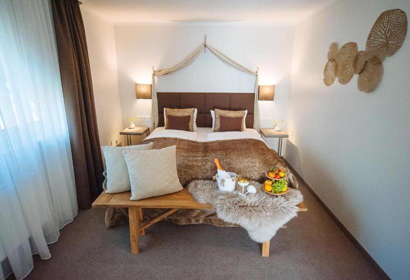 سوئیت با بالکن, Landhotel Potsdam