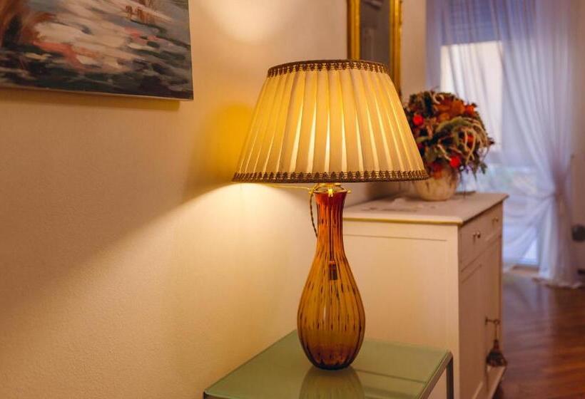 سوییت, Exclusive Aparthotel La Reunion