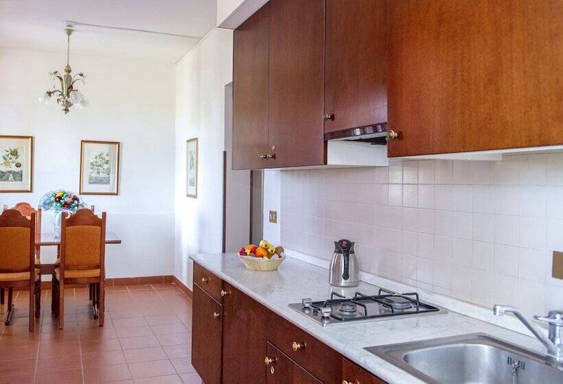 Апартаменты 2 Спальни, Il Pelagone Hotel & Golf Resort Toscana