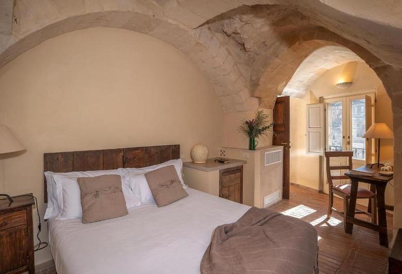 اتاق استاندارد با چشم‌انداز شهر, Locanda Di San Martino Hotel & Thermae Romanae
