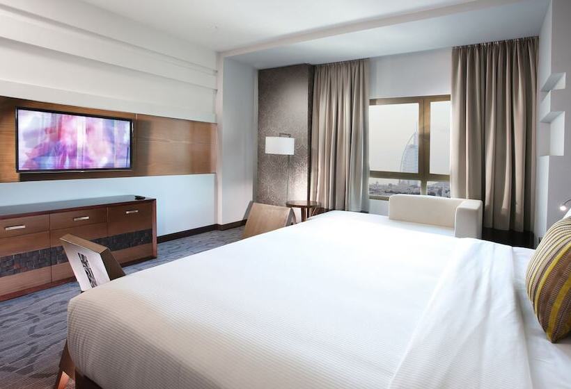 高级套房, Metropolitan Hotel Dubai