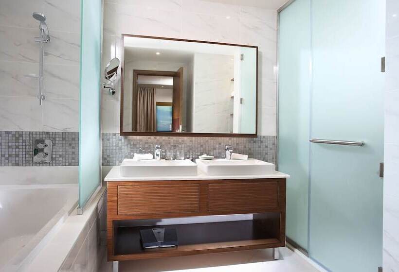 스위트, Metropolitan Hotel Dubai