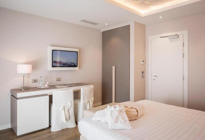 Номер Стандарт с Балконом, Resort & Spa Miramonti