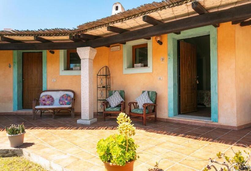 اتاق لوکس با بالکن, Stefania Boutique Hotel By The Beach