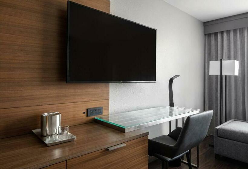 Стандартный Номер Кровать Кинг, New Orleans Marriott Warehouse Arts District