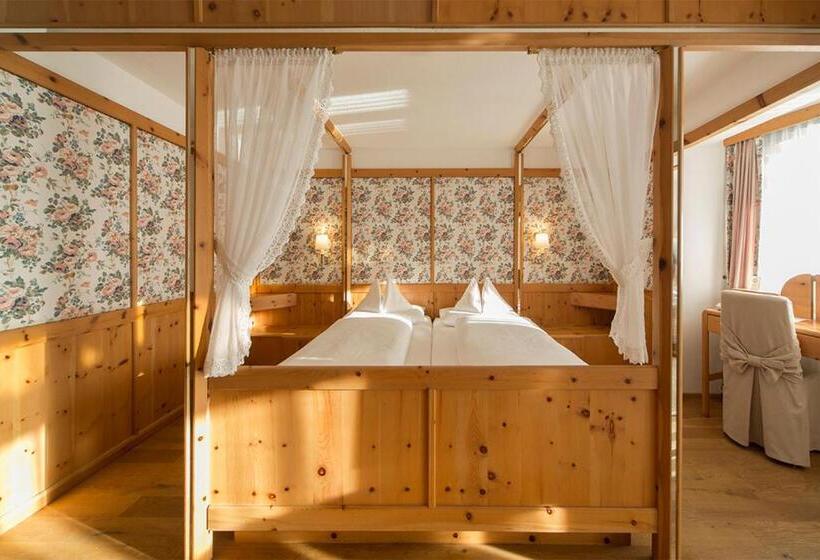 סוויטת ג'וניור, Bergwelt