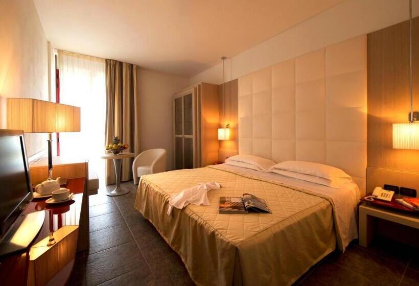 Номер Superior, Grand Hotel Admiral Palace