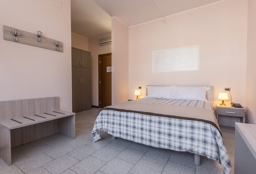 חדר סטנדרט, Maris