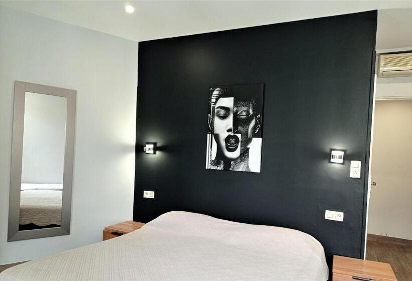 Quarto Triplo Standart, H33