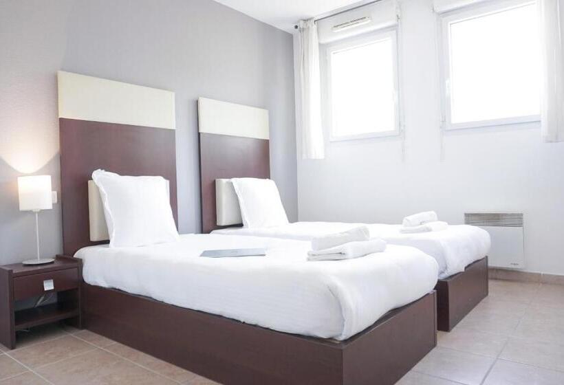 Апартаменты 3 Спальни, Zenitude Hôtel Résidences Toulon Six Fours