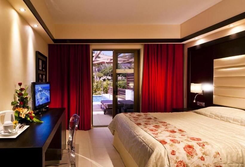 Полулюкс Вид на Сад, Oceanis Beach & Spa Resort