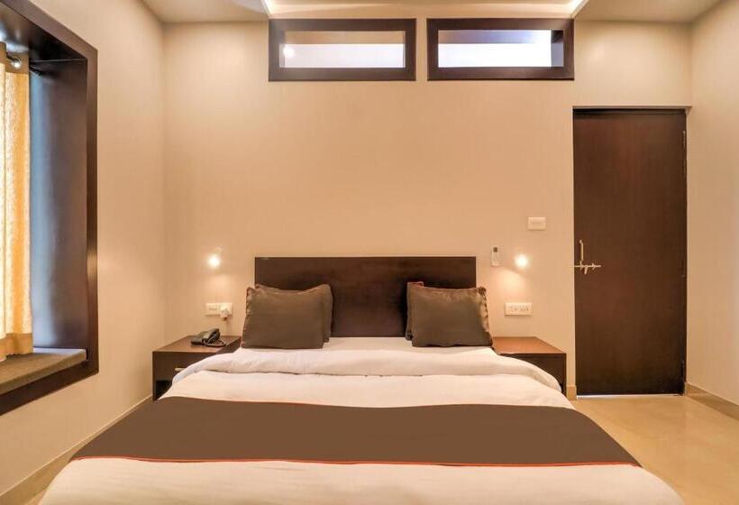 Habitación Triple Comfort, Super Townhouse Amaraa Farms Near Lulu Hypermarket