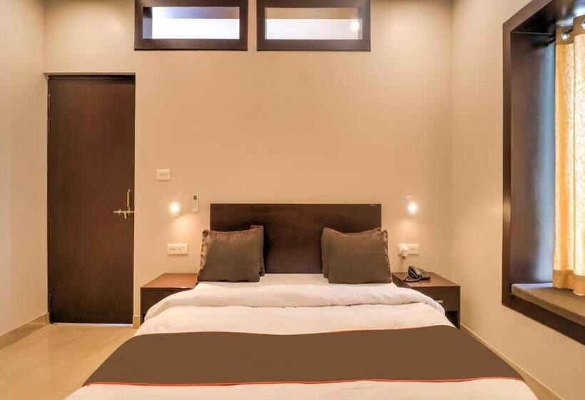 コンフォートトリプルルーム, Super Townhouse Amaraa Farms Near Lulu Hypermarket