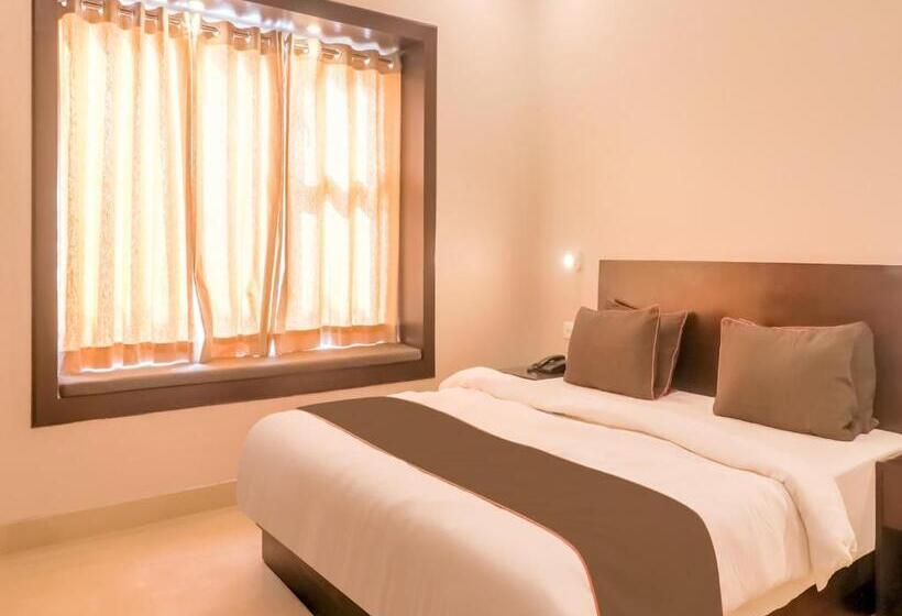 Habitación Triple Comfort, Super Townhouse Amaraa Farms Near Lulu Hypermarket