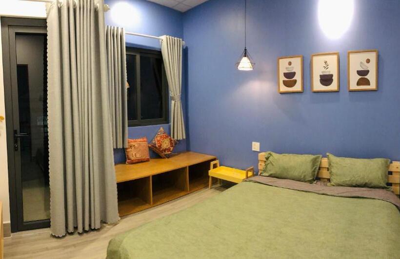 اتاق استاندارد با بالکن, Stay Hostel 2   350m From The Ferry