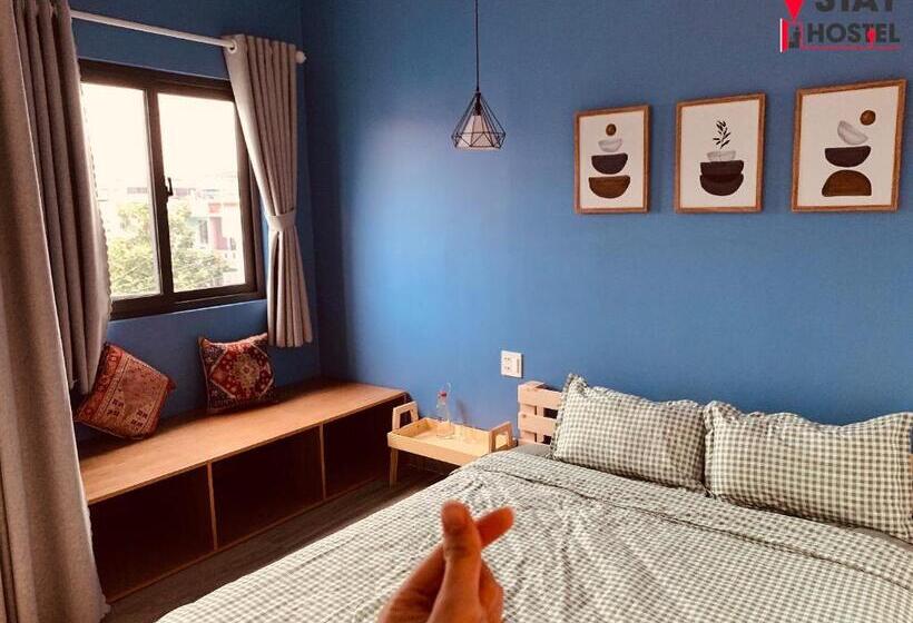 اتاق استاندارد با بالکن, Stay Hostel 2   350m From The Ferry