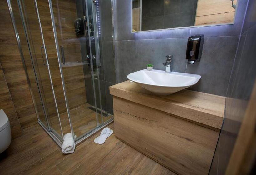 سوییت لوکس, Srebrna Planina Spa & Resort