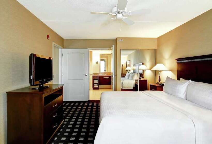 身障者適用スイートルーム, Embassy Suites Montréal By Hilton