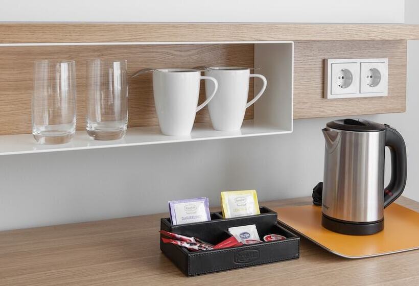 장애인을 위한 스탠다드 룸, Holiday Inn Munich   Leuchtenbergring, An Ihg