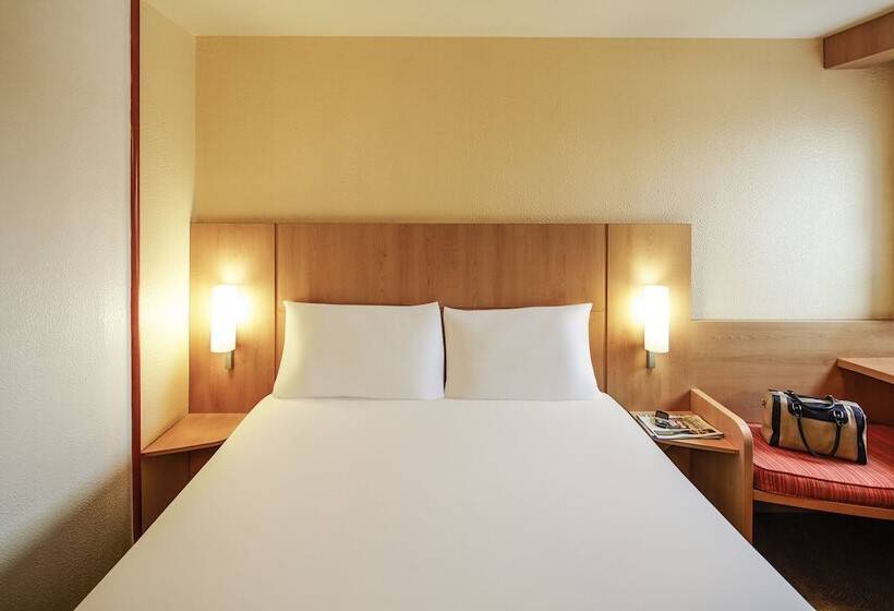 Семейный Номер, Ibis London Heathrow Airport