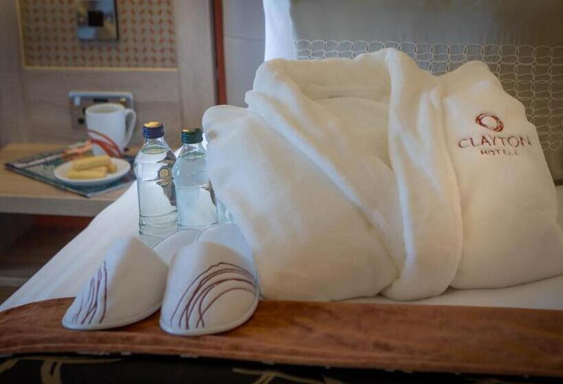 이그제큐티브 스위트 킹침대, Clayton Hotel Galway