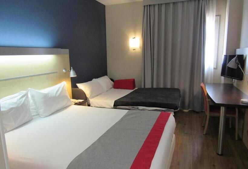 ファミリールーム, Holiday Inn Express Málaga Airport, An Ihg