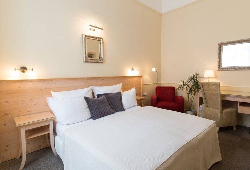 اتاق استاندارد, Unitas Hotel