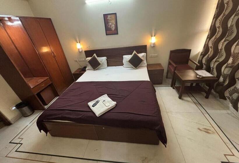 اتاق استاندارد, Siddhi Vinayak Station Road Jaipur