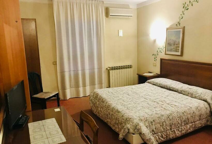 Номер Стандарт, B&b Franceschi