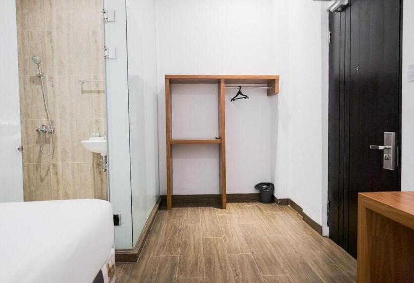 Номер Deluxe, King S Palace Mitra Reddoorz