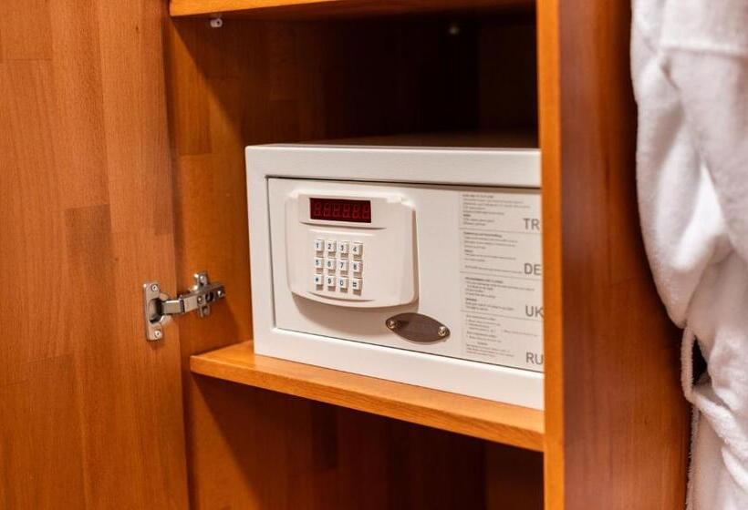 디럭스 룸, Vulkan Residenz Hotel   Self Check In