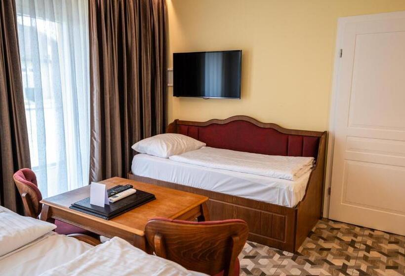 트리플 클래식 룸, Vulkan Residenz Hotel   Self Check In