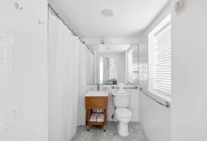 חדר סטנדרט מותאם לאדם עם מוגבלויות, Townhouse  Miami